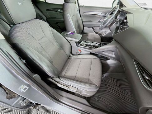 Used 2023 Buick Envision Preferred w/ Sport Touring Package AWD/4WD image 27