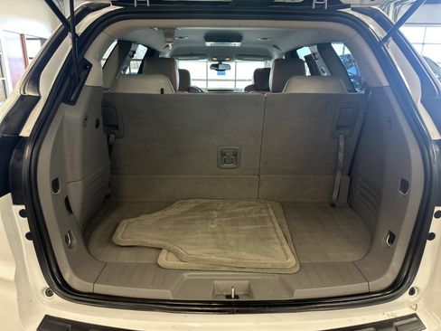 Used 2016 Chevrolet Traverse LT image 7