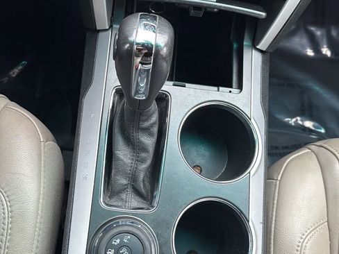 Used 2012 Ford Explorer XLT image 34