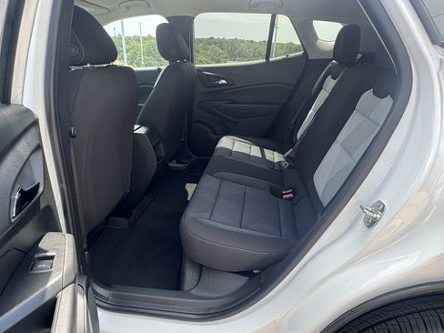 New 2026 Chevrolet Trax LS w/ LS Convenience Package FWD image 10