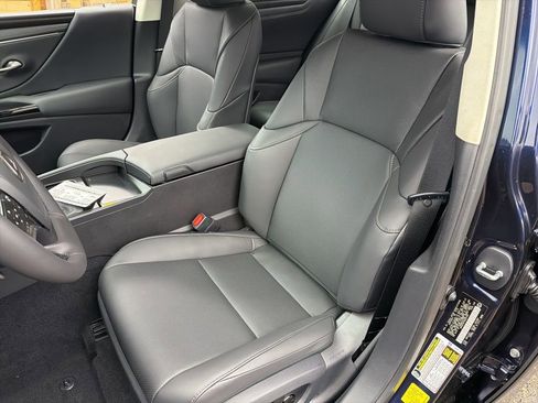 New 2025 Lexus ES 350 w/ Premium Package image 17