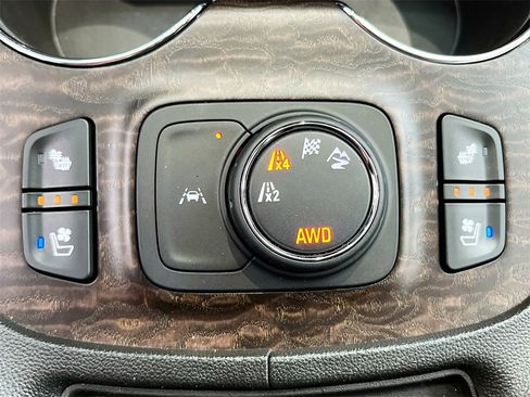 Used 2023 GMC Acadia Denali w/ Denali Technology Package image 21