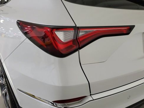 Used 2023 Acura MDX SH-AWD w/ Technology Package image 32