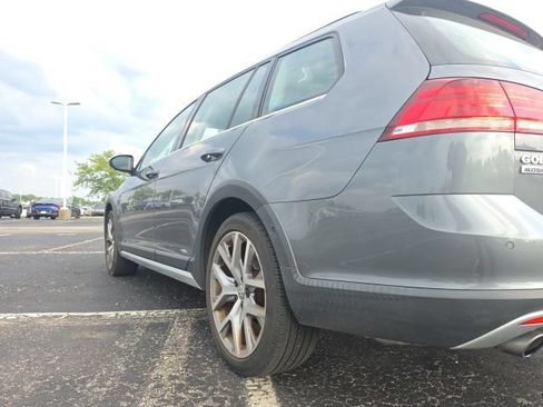 Used 2019 Volkswagen Golf Alltrack SE AWD/4WD image 9