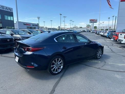 Used 2022 MAZDA MAZDA3 s AWD/4WD image 11