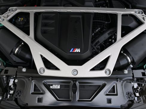 Used 2025 BMW M4 CS AWD/4WD image 36