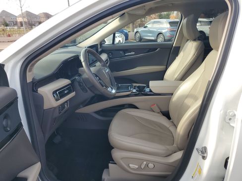 Certified 2022 Lincoln Nautilus Reserve w/ Equipment Group 201A image 12