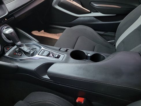 Used 2021 Chevrolet Camaro LT RWD image 20