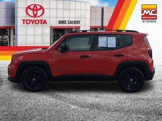 Used 2020 Jeep Renegade Latitude FWD video 2