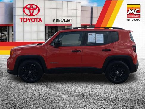 Used 2020 Jeep Renegade Latitude FWD image 2