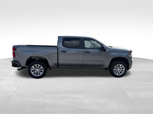 Used 2020 Chevrolet Silverado 1500 Custom w/ Custom Value Package AWD/4WD image 7