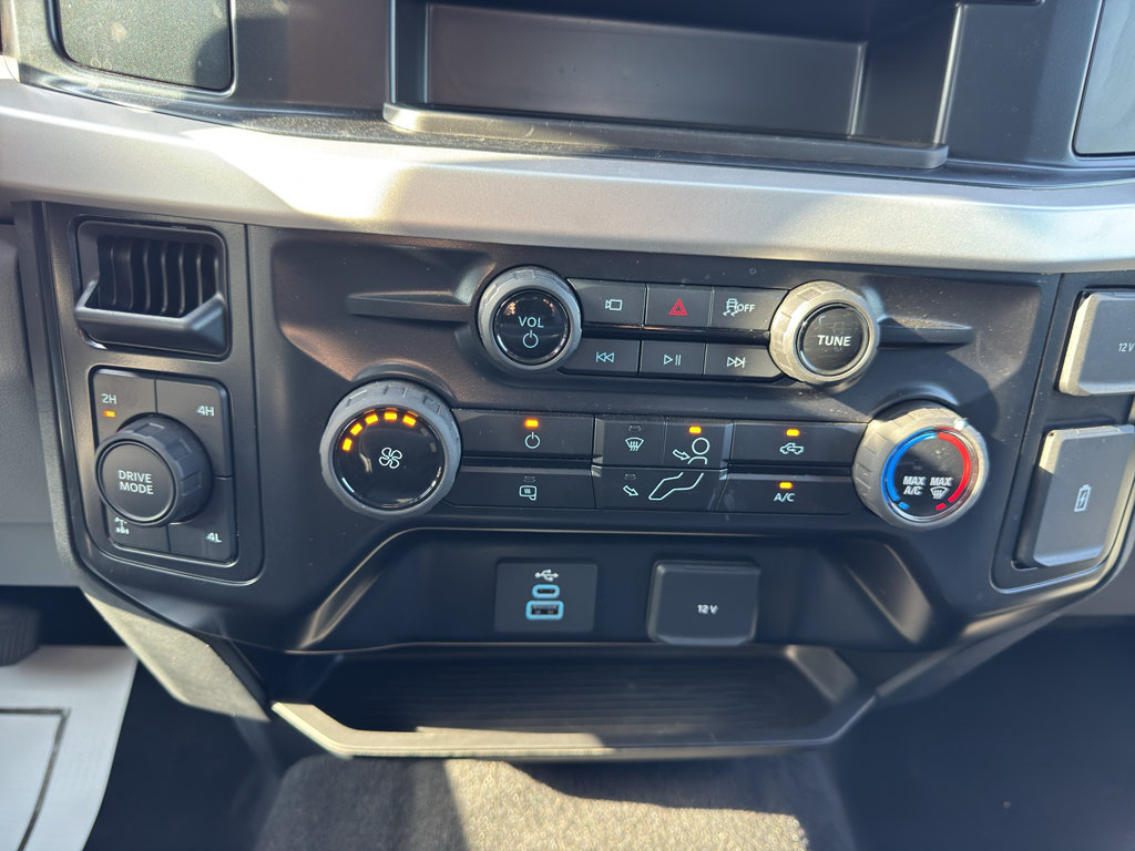 Used 2025 Ford F250 XL w/ STX Appearance Package AWD/4WD image 34