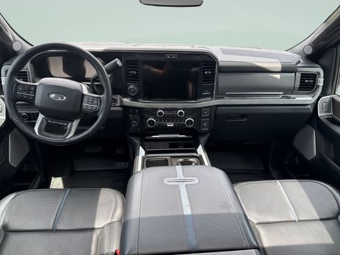 Used 2025 Ford F250 Platinum AWD/4WD image 25