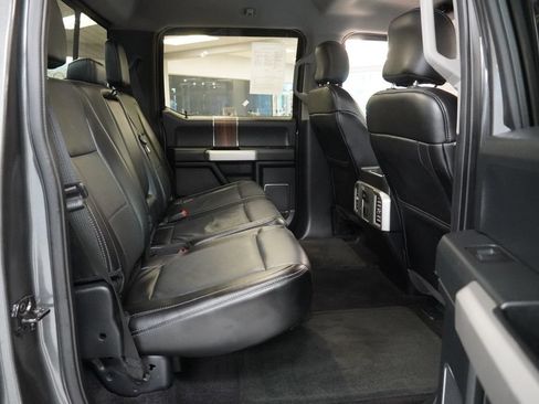Used 2016 Ford F150 Lariat w/ Heavy-Duty Payload Package AWD/4WD image 31