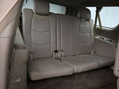 Used 2018 Cadillac Escalade ESV Luxury image 56