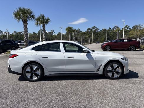 New 2026 BMW i4 eDrive40 w/ Premium Package RWD image 3