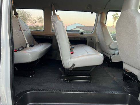 Used 2014 Ford E-350 and Econoline 350 XL image 16