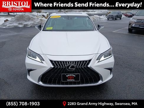 Used 2025 Lexus ES 350 w/ Premium Package image 2