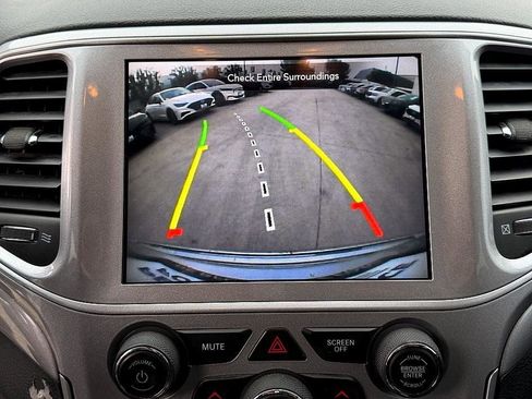 Used 2021 Jeep Grand Cherokee Laredo X image 30