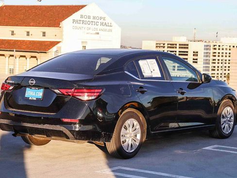 Used 2024 Nissan Sentra S image 4