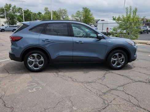 Certified 2025 Ford Escape ST-Line Select AWD/4WD image 15