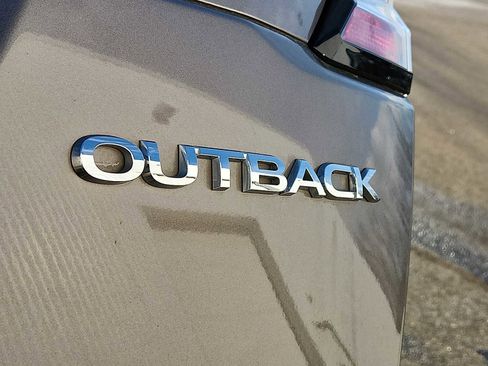 Used 2022 Subaru Outback Premium image 30