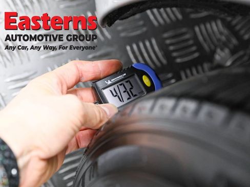 Used 2018 Tesla Model 3 Long Range image 23