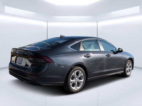 Used 2024 Honda Accord LX image 3