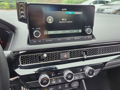 Used 2025 Honda Civic Sport image 21