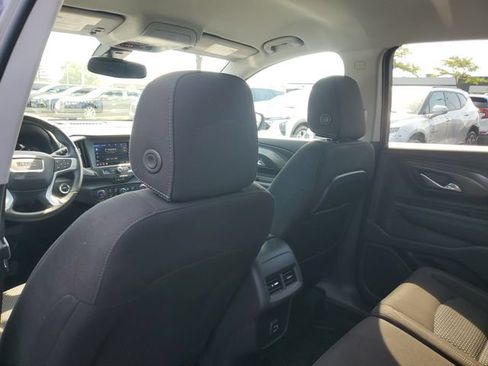 Certified 2022 GMC Terrain SLE w/ Driver Convenience Package FWD image 10