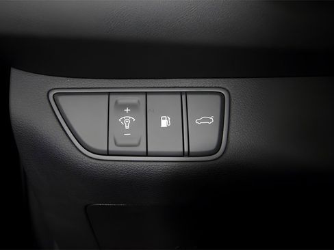 Used 2024 Genesis G70 2.5T w/ Sport Prestige Package image 40