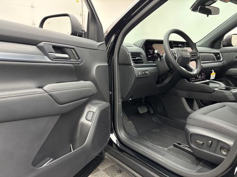 New 2027 GMC Terrain Elevation w/ Elevation Premium Package FWD image 16