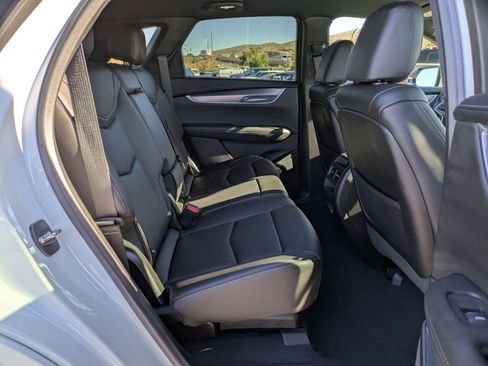 Used 2021 Cadillac XT5 Luxury image 29