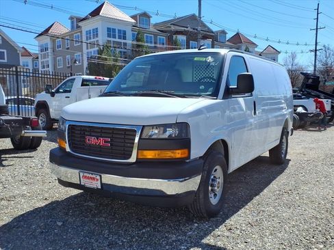 New 2026 GMC Savana 2500 w/ Driver Convenience Package image 3