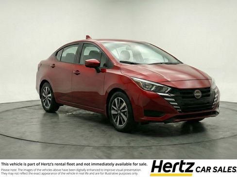 Used 2025 Nissan Versa SV image 1