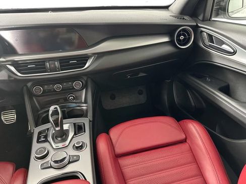 Used 2024 Alfa Romeo Stelvio Veloce AWD/4WD image 26