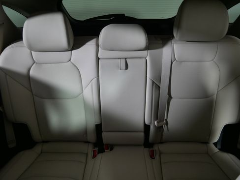 Used 2022 Genesis GV70 2.5T image 13