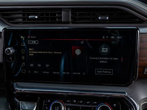 Used 2024 GMC Sierra 2500 Denali Ultimate image 25