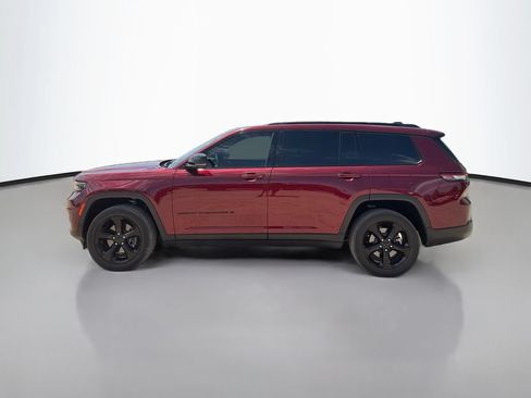 Used 2024 Jeep Grand Cherokee L Laredo RWD image 4