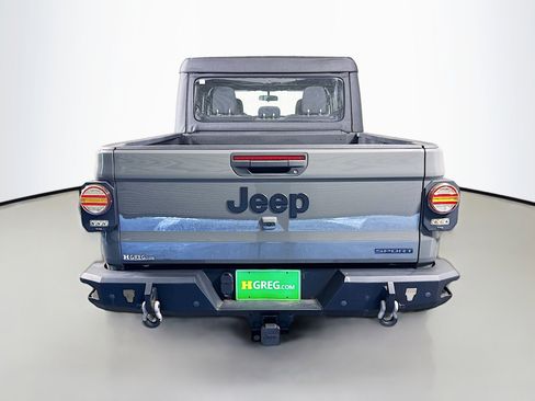 Used 2021 Jeep Gladiator Sport image 8