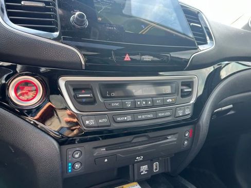 Used 2019 Honda Pilot Elite image 22