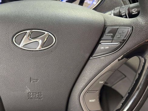 Used 2012 Hyundai Sonata GLS FWD image 28