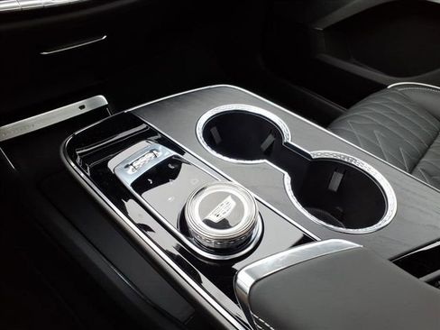 New 2026 Cadillac Lyriq V image 32