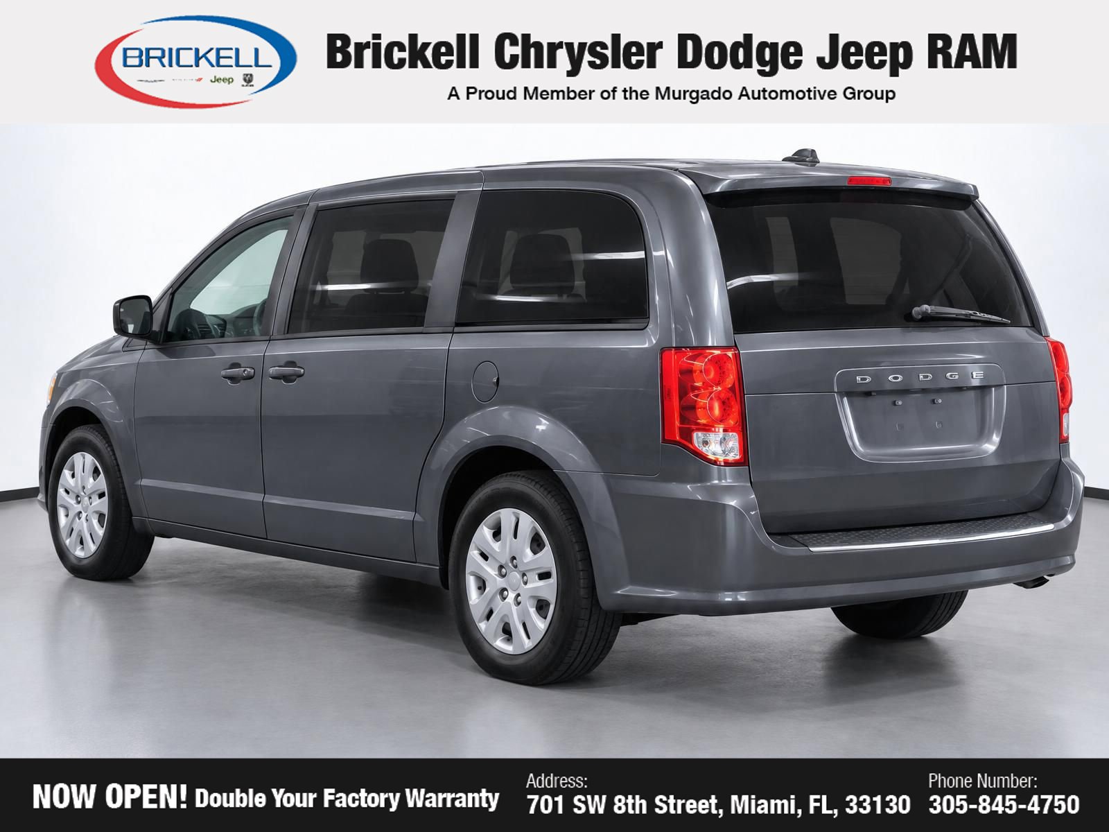 Used 2018 Dodge Grand Caravan SE w/ UConnect Hands-Free Group FWD image 3