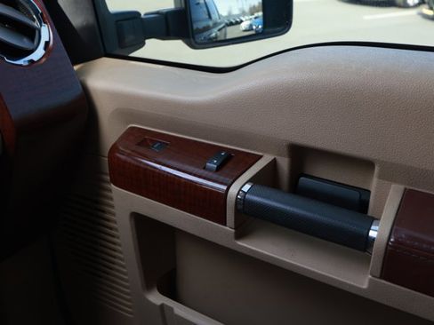 Used 2013 Ford F250 King Ranch image 26