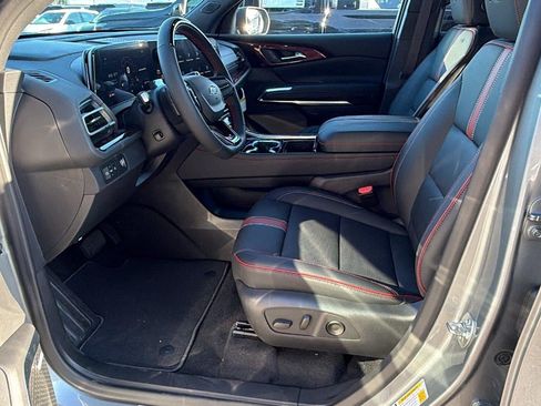 New 2027 Chevrolet Traverse RS FWD image 16