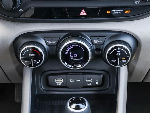 New 2026 Hyundai Venue SEL FWD image 21