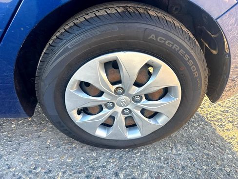 Used 2017 Hyundai Accent SE image 8