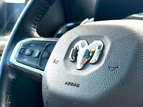 Used 2024 RAM 1500 Laramie image 30
