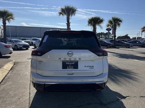 New 2026 Nissan Rogue Platinum image 5